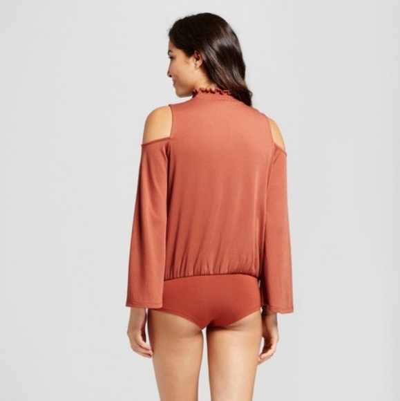 NWT High Neck Cold Shoulder Bell Sleeve Bodysuit - Picture 2 of 7